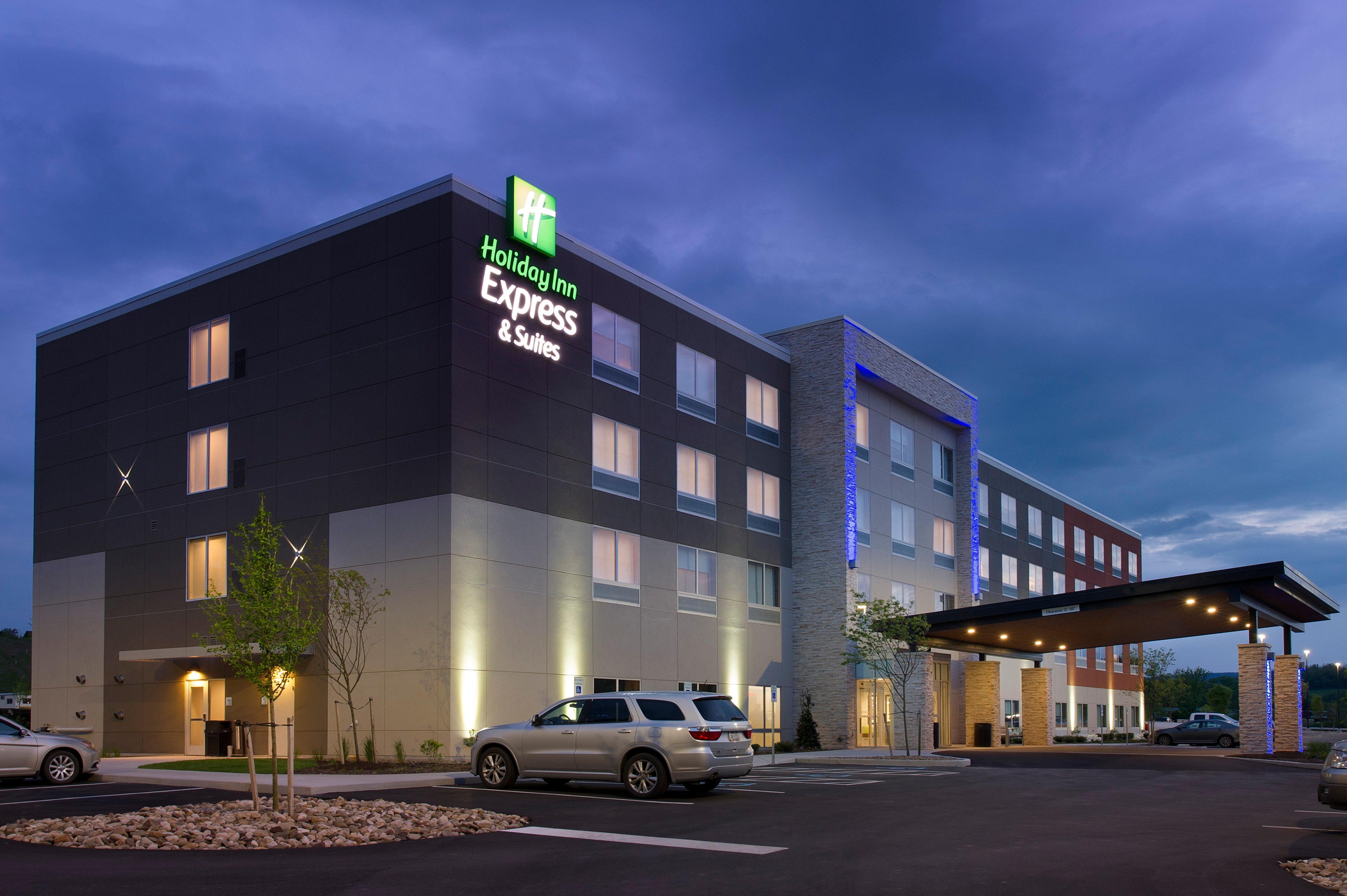 Holiday Inn Express & Suites By Ihg Altoona By Ihg מראה חיצוני תמונה