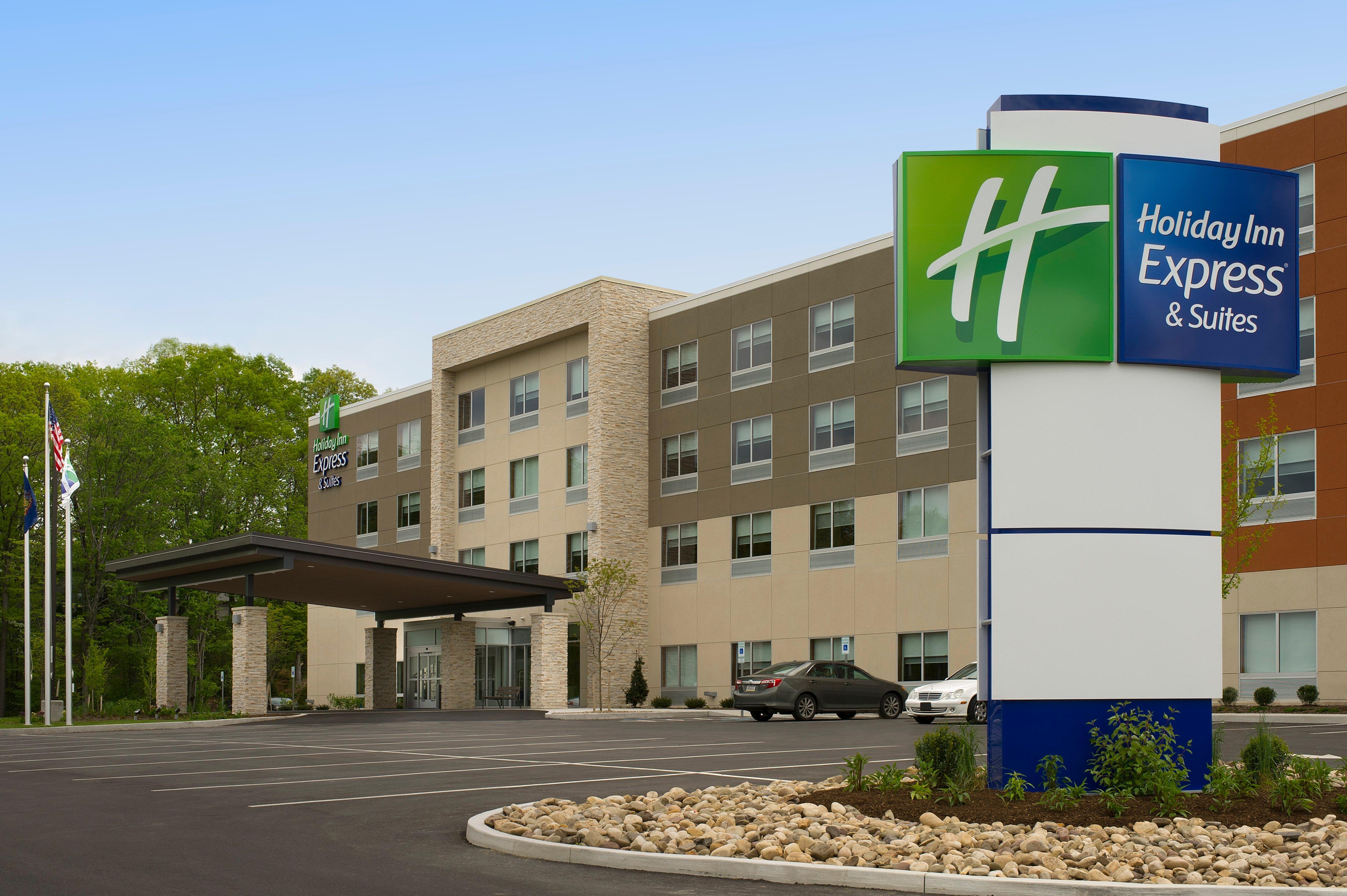 Holiday Inn Express & Suites By Ihg Altoona By Ihg מראה חיצוני תמונה